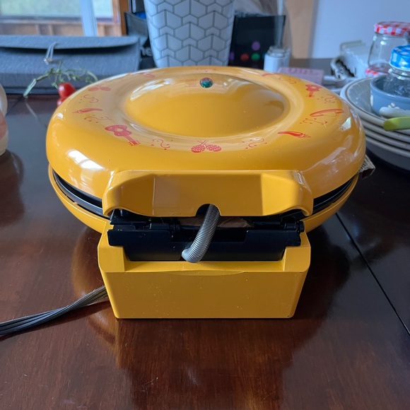 Quesadilla Maker - Picture 5 of 8